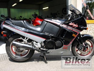 1993 Kawasaki GPX 600 R photo
